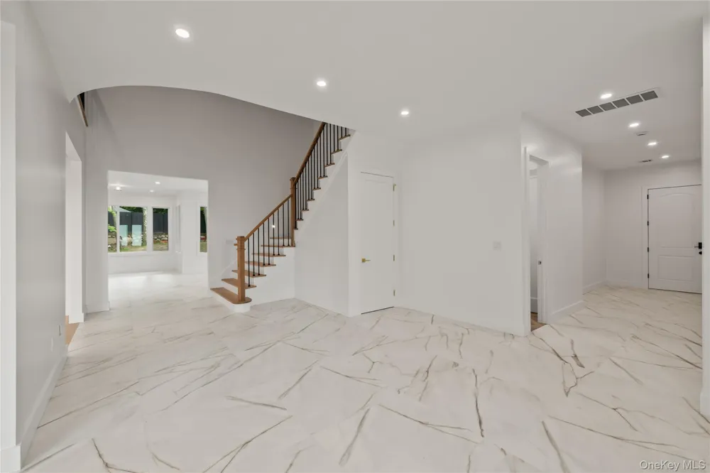 31 Argo Lane Monsey, NY 10977