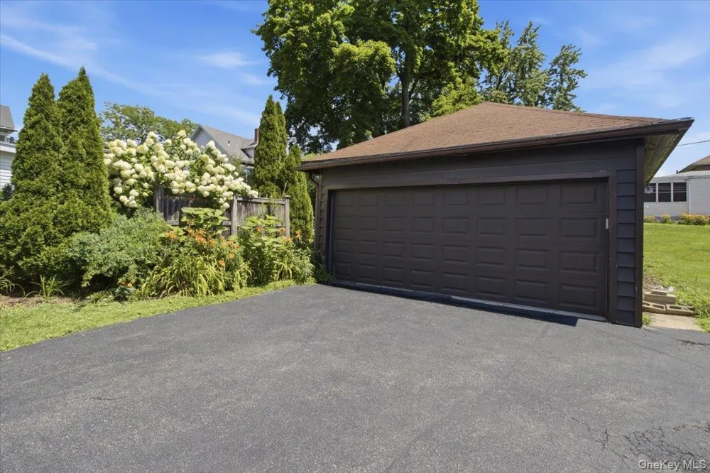 166 Spring Street Catskill, NY 12414
