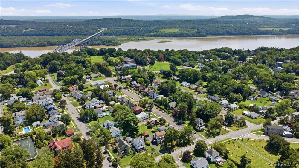 166 Spring Street Catskill, NY 12414