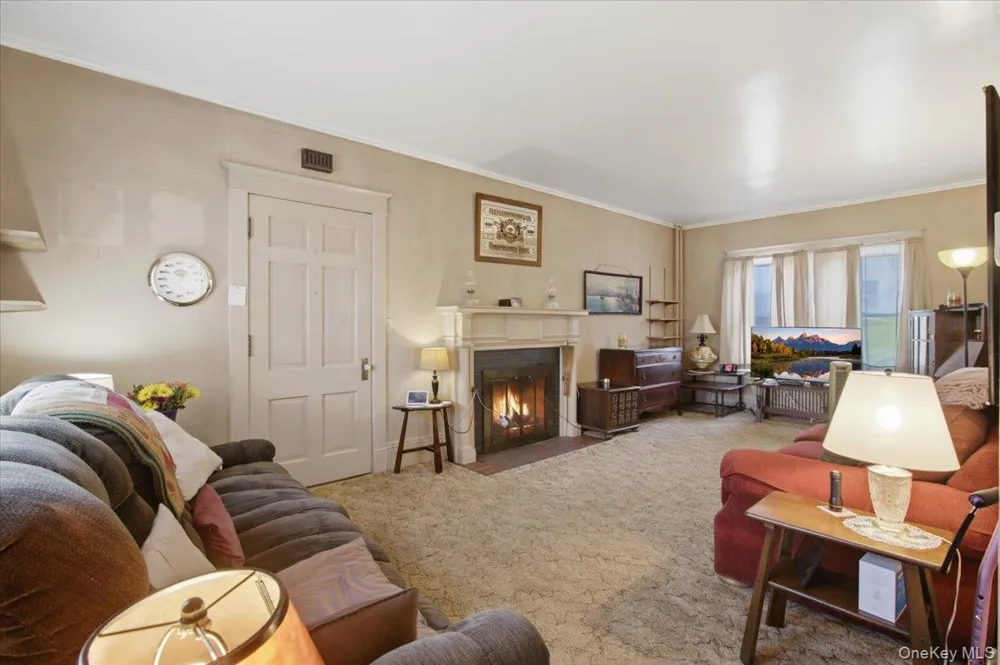 166 Spring Street Catskill, NY 12414