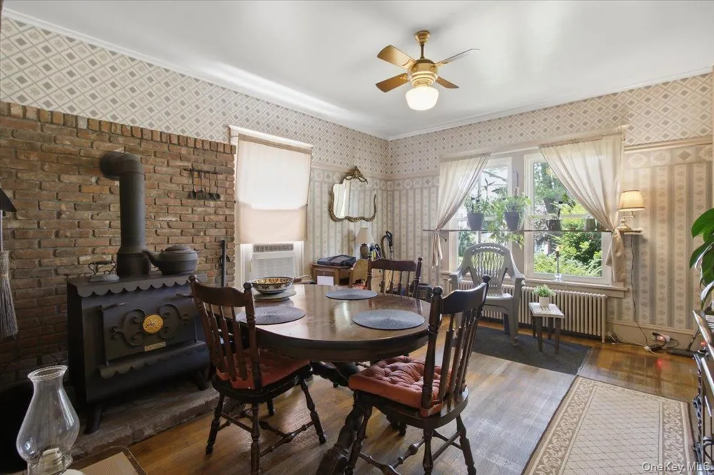 166 Spring Street Catskill, NY 12414