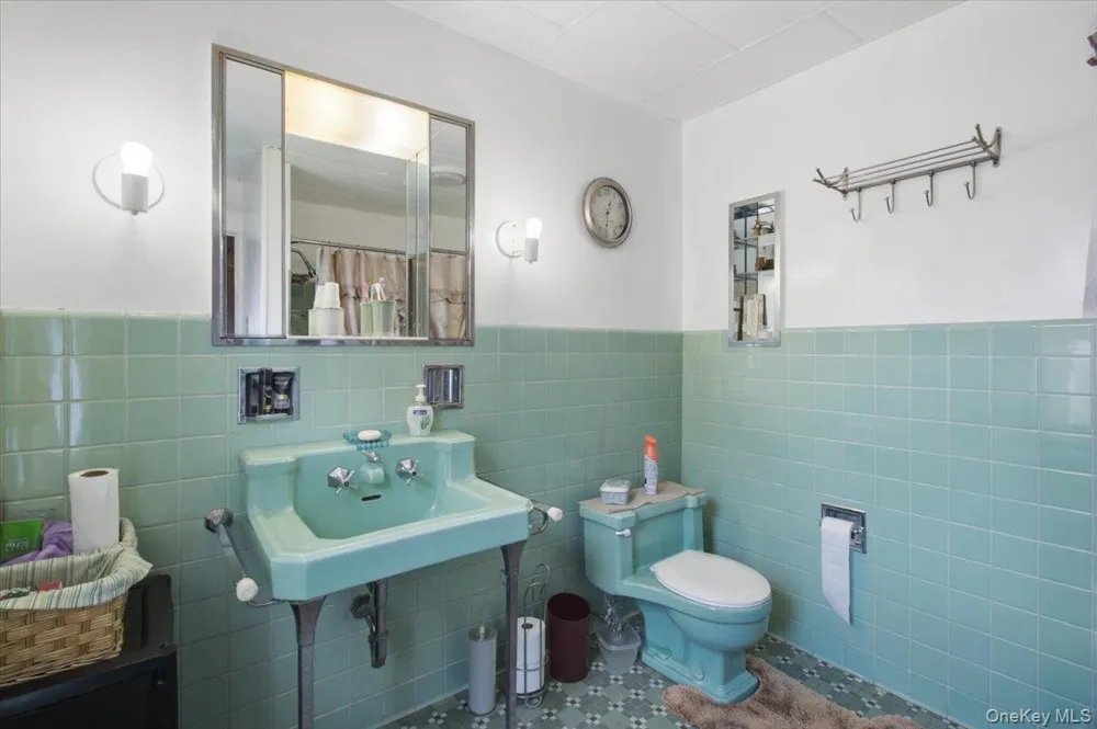 166 Spring Street Catskill, NY 12414