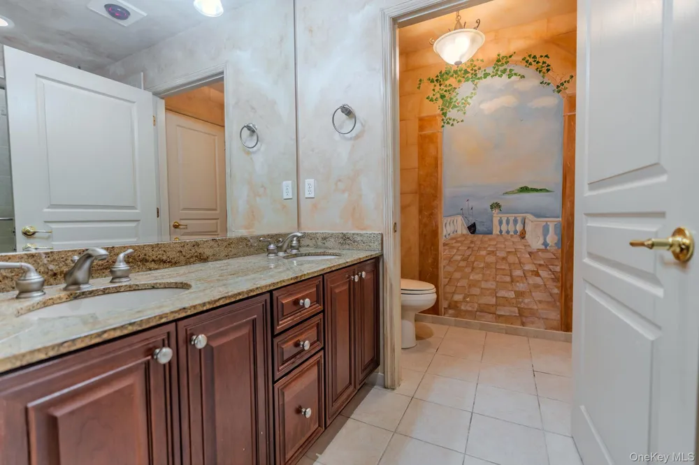 43 Torrey Pine Lane #82 Bay Shore, NY 11706
