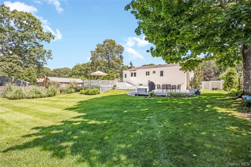 615 Sleepy Hollow Drive Shirley, NY 11967