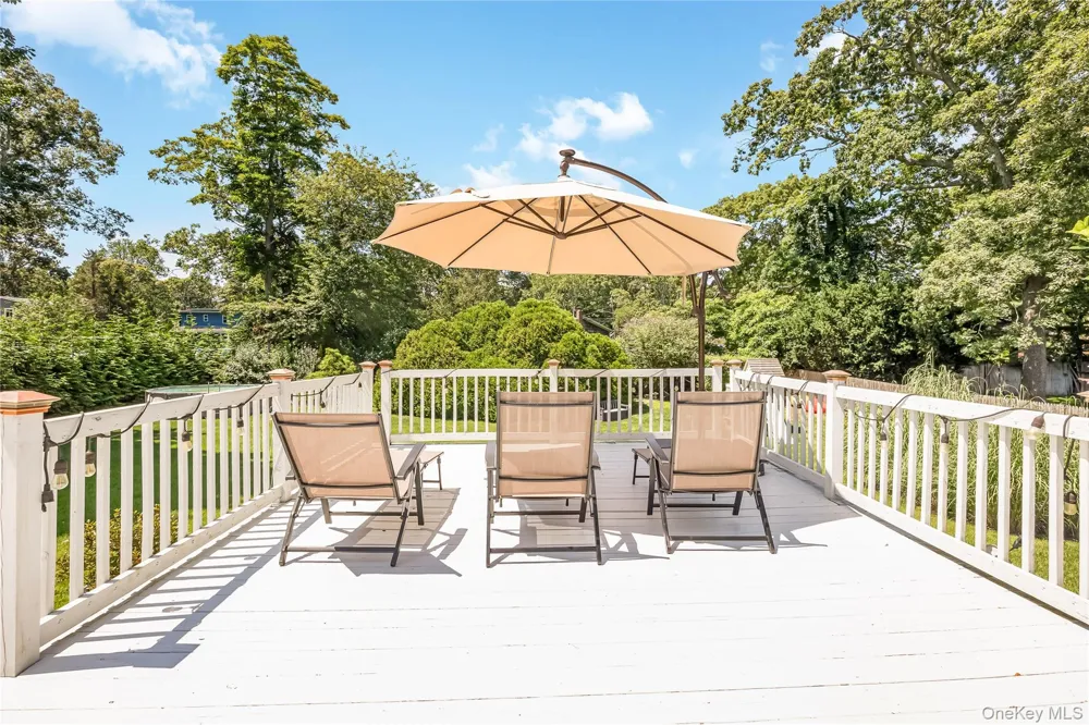 615 Sleepy Hollow Drive Shirley, NY 11967