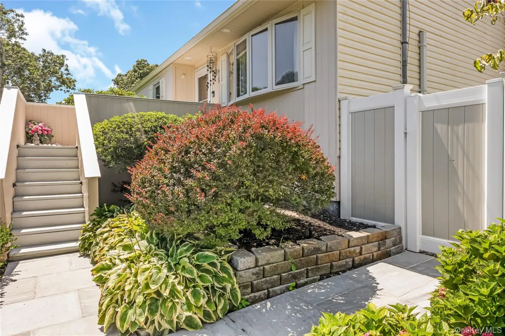 615 Sleepy Hollow Drive Shirley, NY 11967