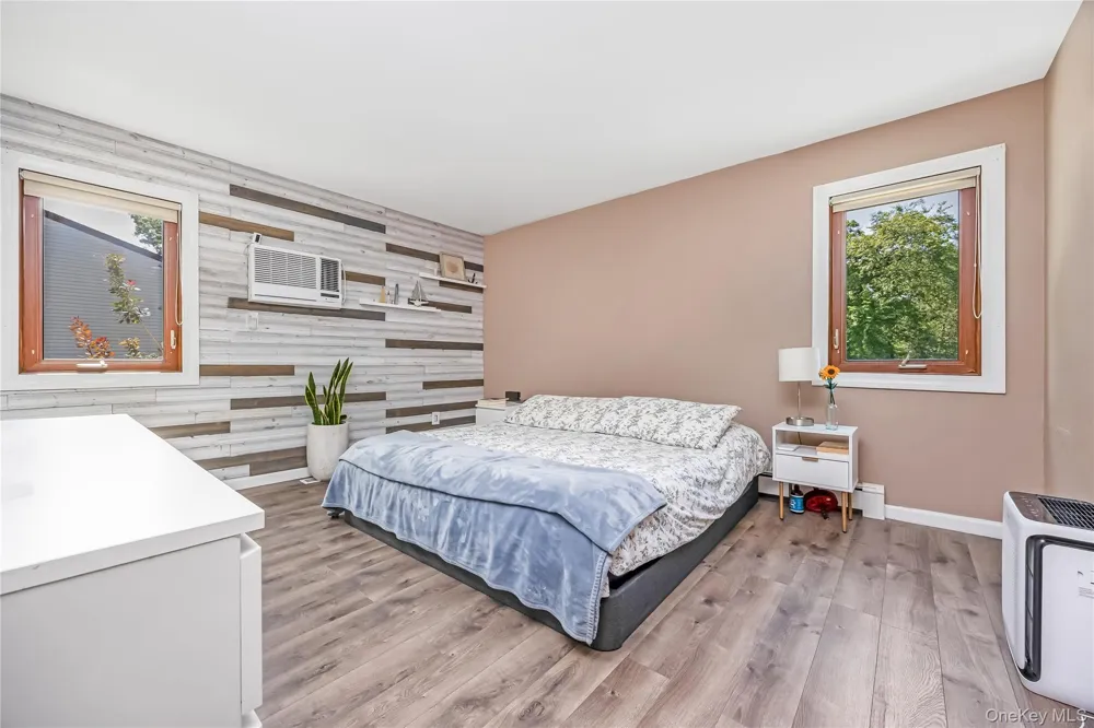 615 Sleepy Hollow Drive Shirley, NY 11967