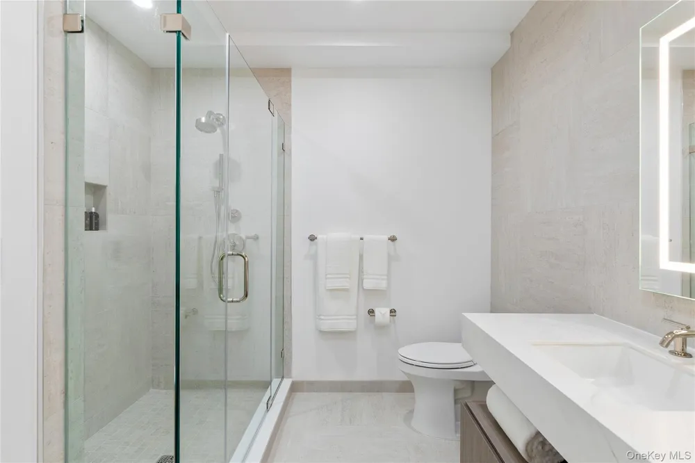 140 Boardwalk #809B Long Beach, NY 11561