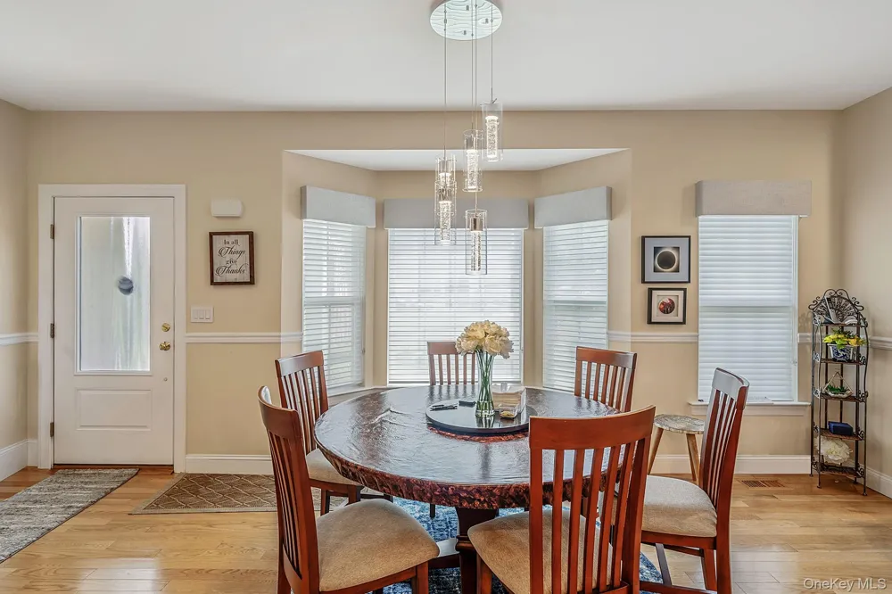 32 Avery Way Blue Point, NY 11772