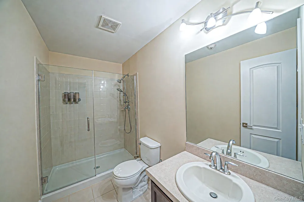 32 Avery Way Blue Point, NY 11772