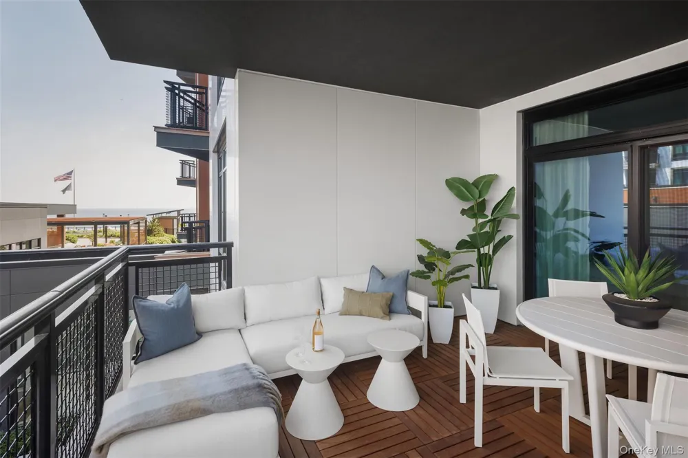 100 Boardwalk #1008A Long Beach, NY 11561