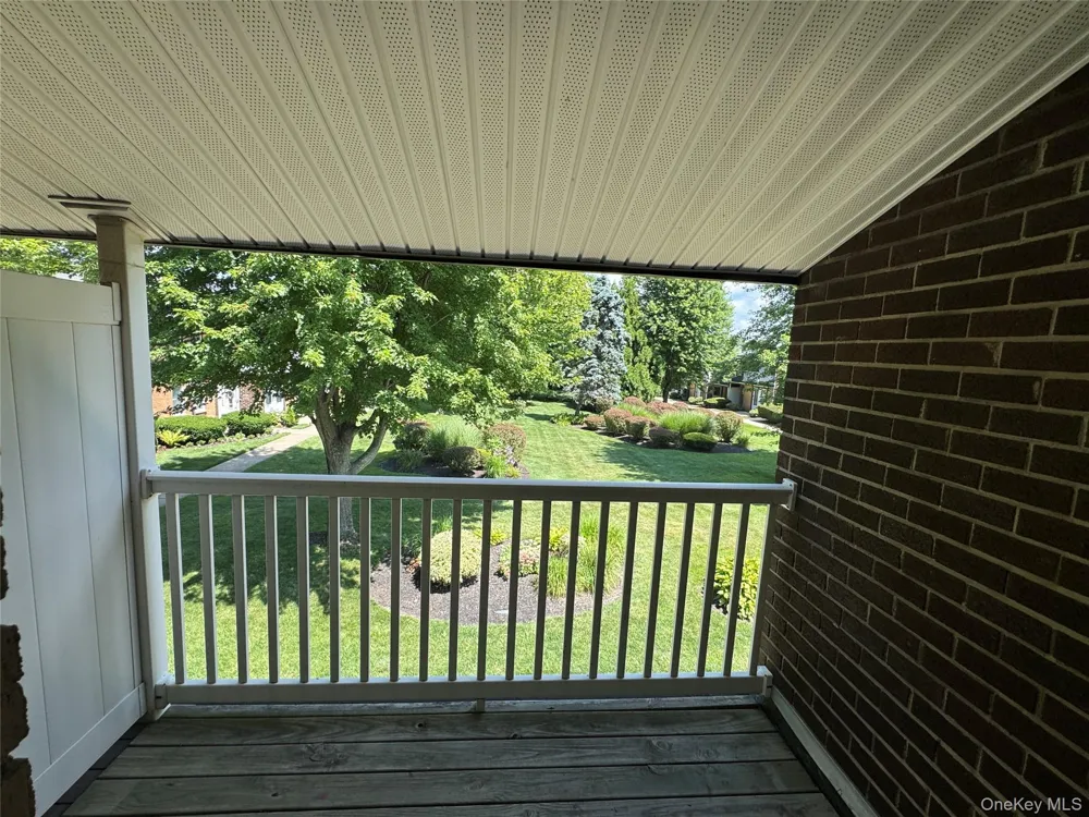 214 Artist Lake Drive Middle Island, NY 11953