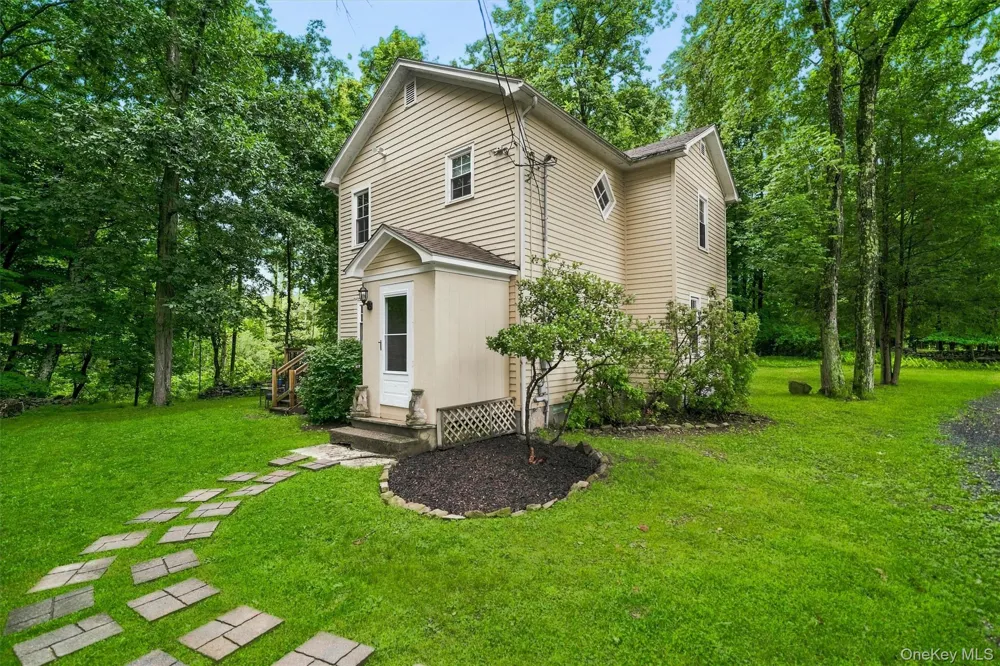 168 Shawangunk Road Middletown, NY 10940