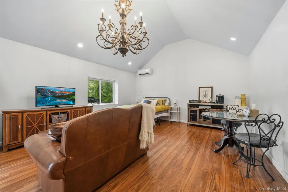 168 Shawangunk Road Middletown, NY 10940