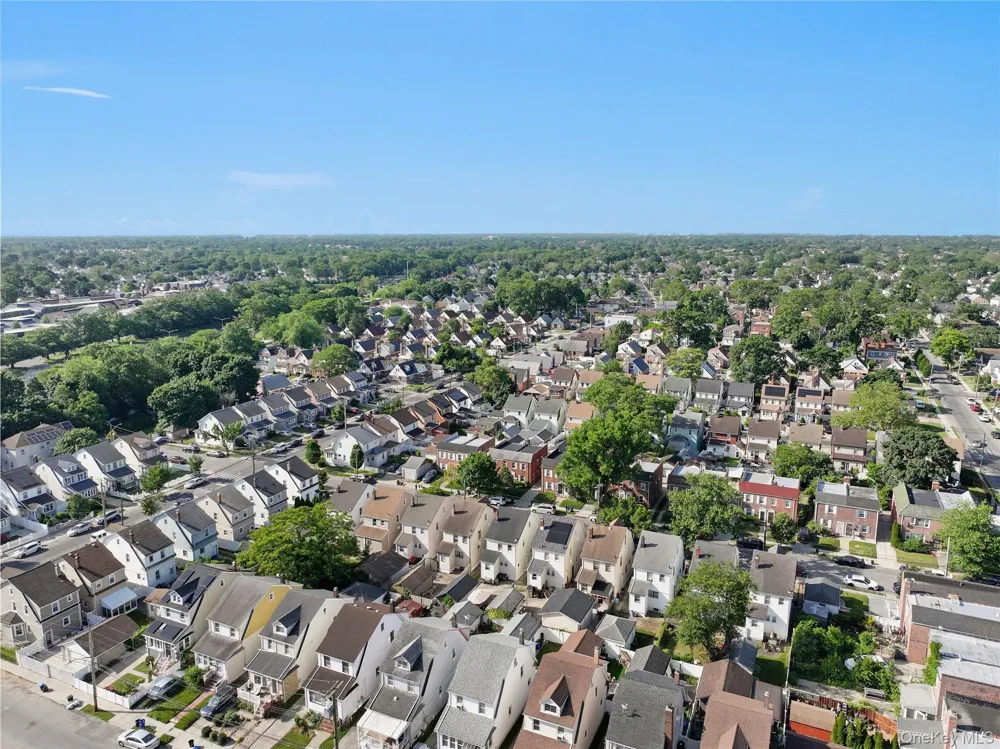 225-25 106th Avenue Queens Village, NY 11429
