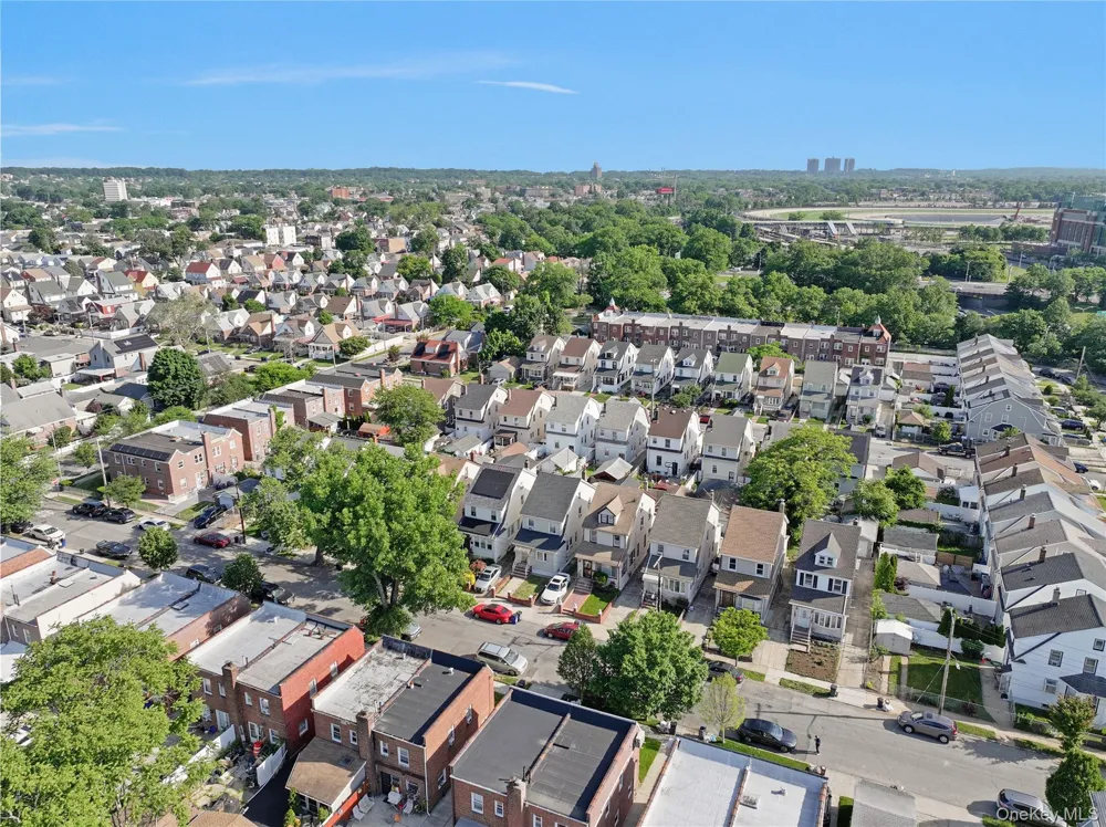 225-25 106th Avenue Queens Village, NY 11429