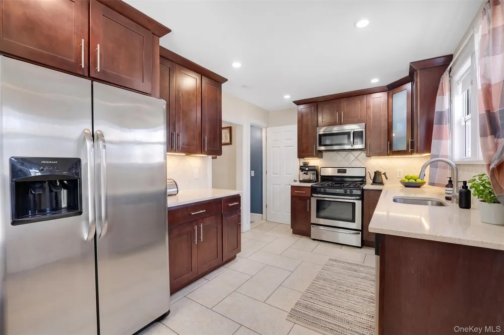 225-25 106th Avenue Queens Village, NY 11429
