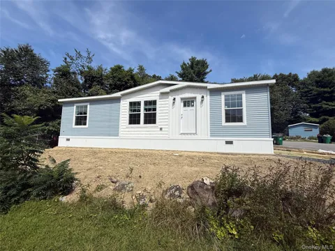 114 Forest Park (aka Hubert St)