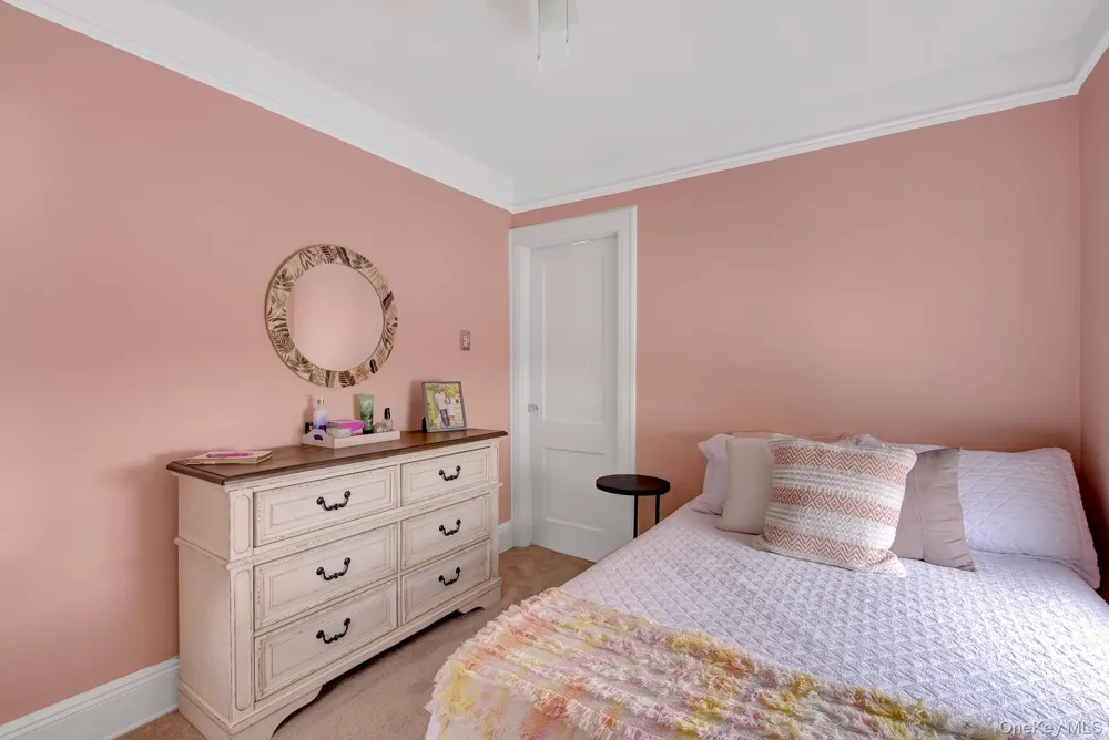 342 E Walnut Street Long Beach, NY 11561