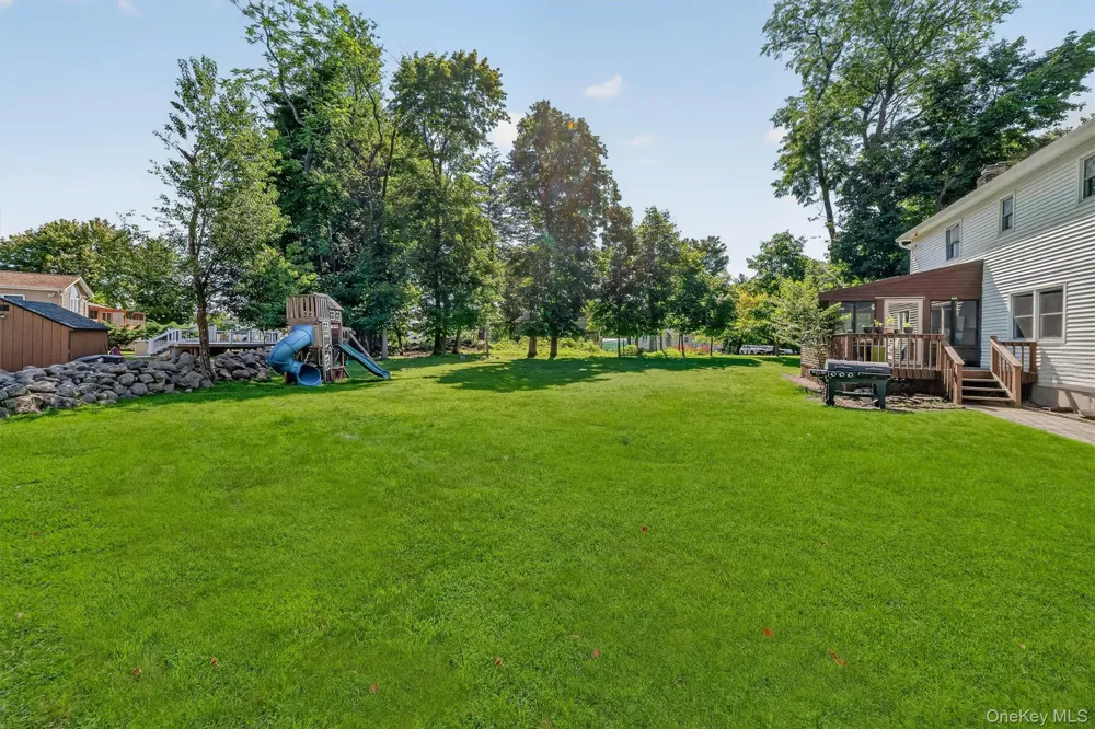 11 Allison Circle Garnerville, NY 10923
