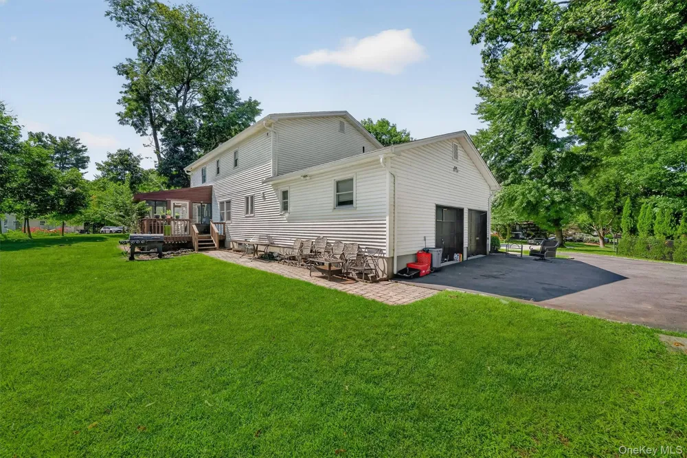 11 Allison Circle Garnerville, NY 10923