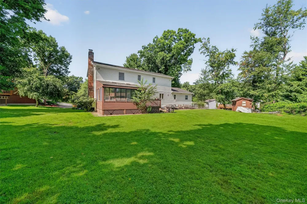 11 Allison Circle Garnerville, NY 10923