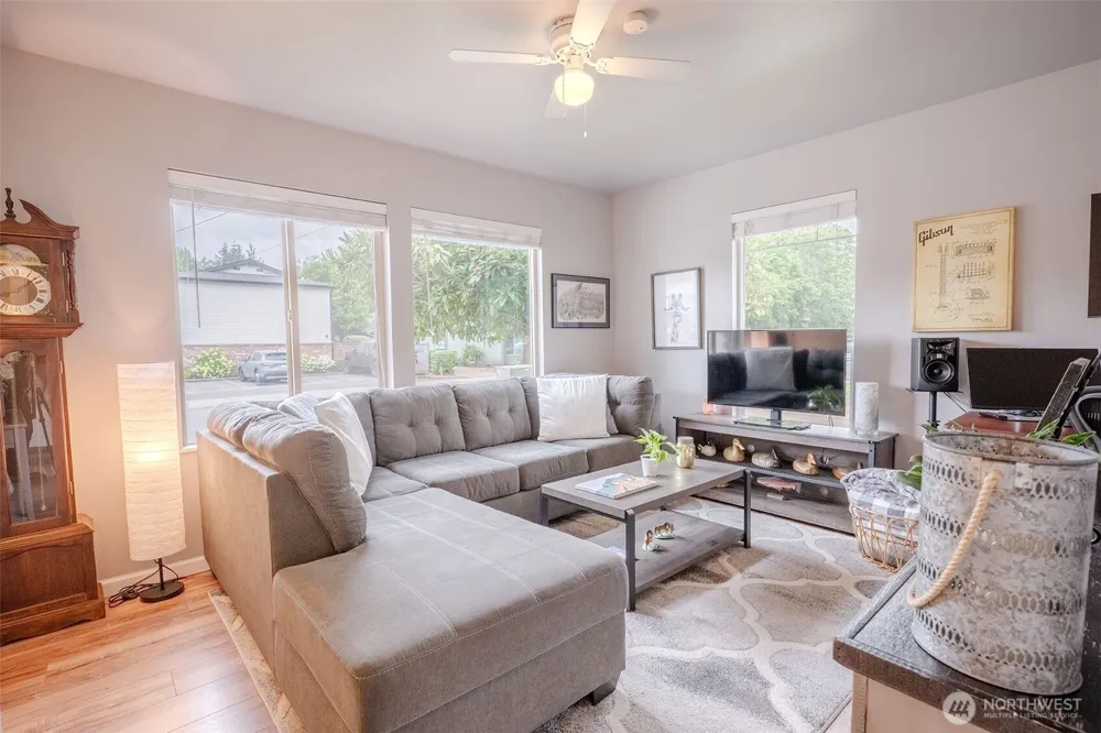 845 3rd Avenue NW Issaquah, WA 98027