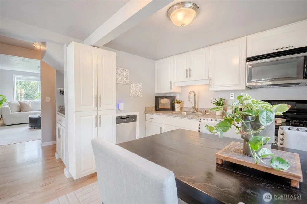 845 3rd Avenue NW Issaquah, WA 98027