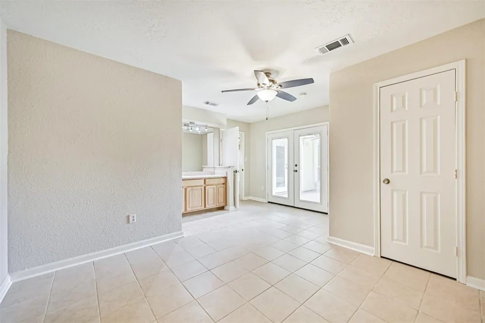 1113 Heron Drive Seabrook, TX 77586