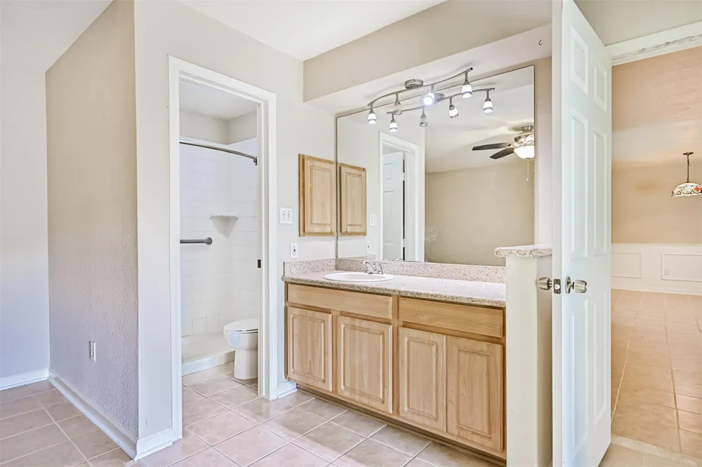 1113 Heron Drive Seabrook, TX 77586