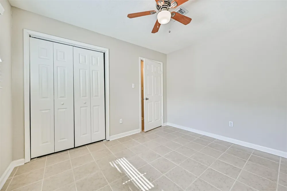 1113 Heron Drive Seabrook, TX 77586
