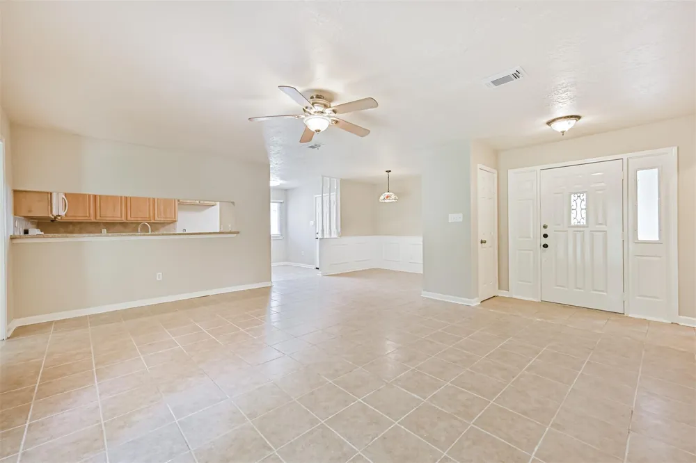 1113 Heron Drive Seabrook, TX 77586