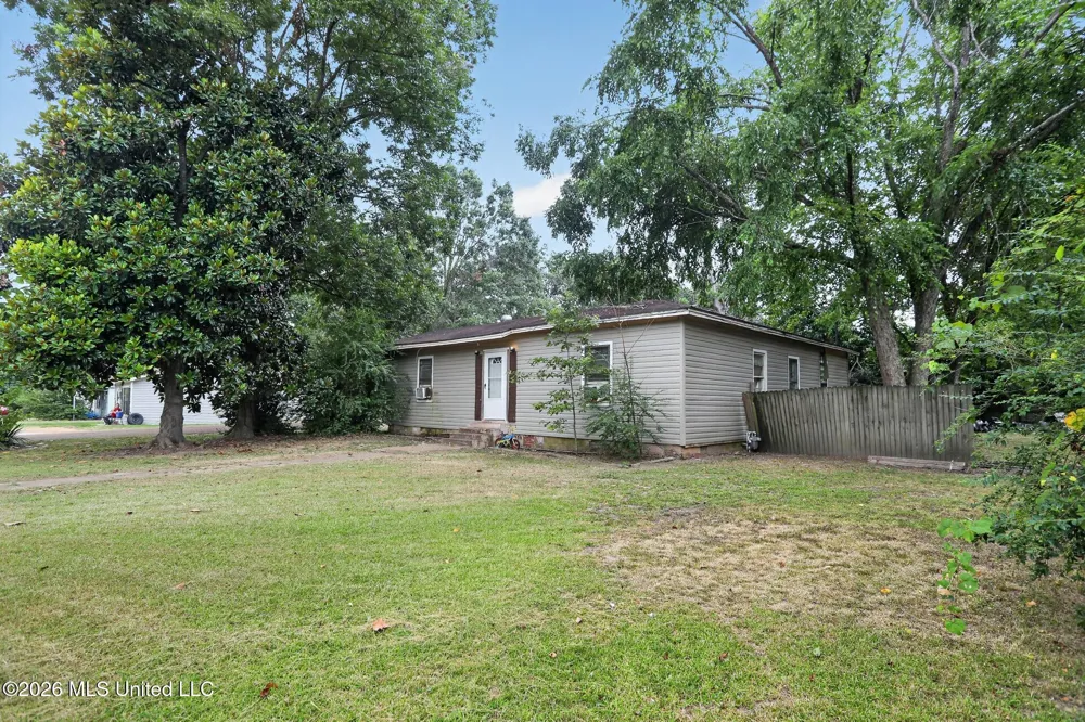 233 Hays Street Batesville, MS 38606