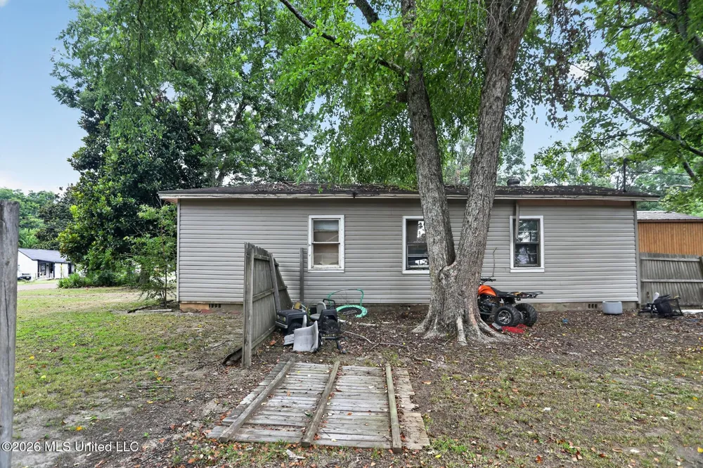 233 Hays Street Batesville, MS 38606
