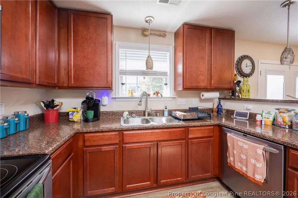 21 Northgate Lane Clinton, NC 28328