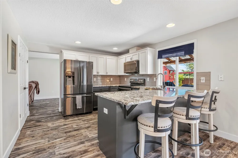 63 Chickadee Drive Kelso, WA 98626