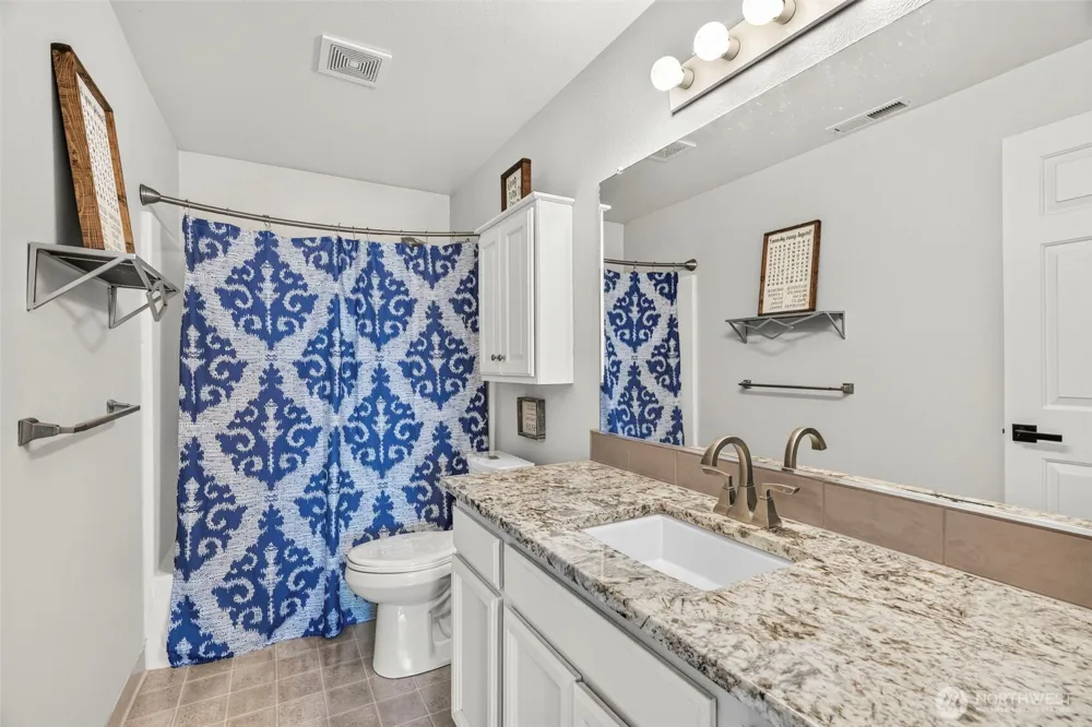 63 Chickadee Drive Kelso, WA 98626