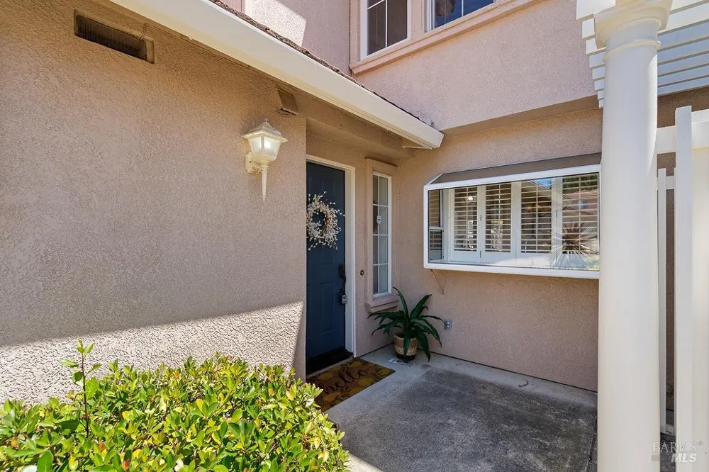 386 Columbia Circle Benicia, CA 94510