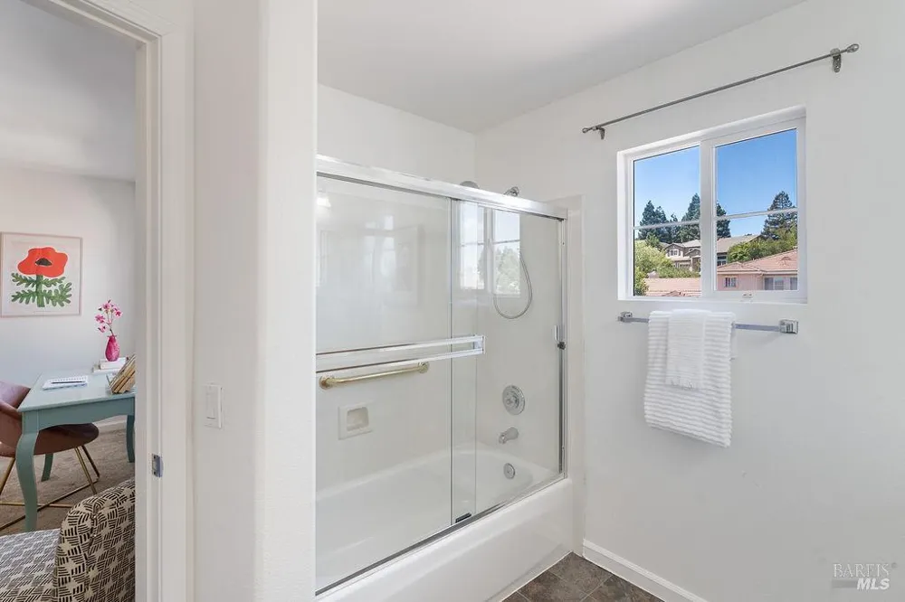 386 Columbia Circle Benicia, CA 94510
