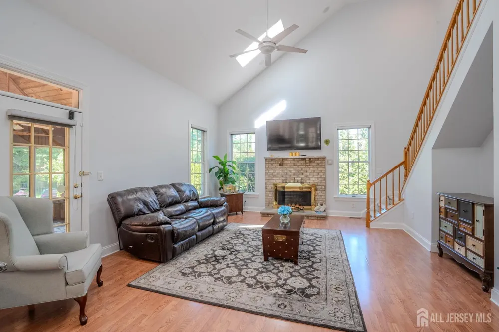 1 Shelley Court West Windsor, NJ 08550
