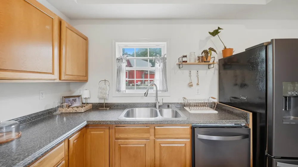 242 Robert Simmons Road Graysville, TN 37338