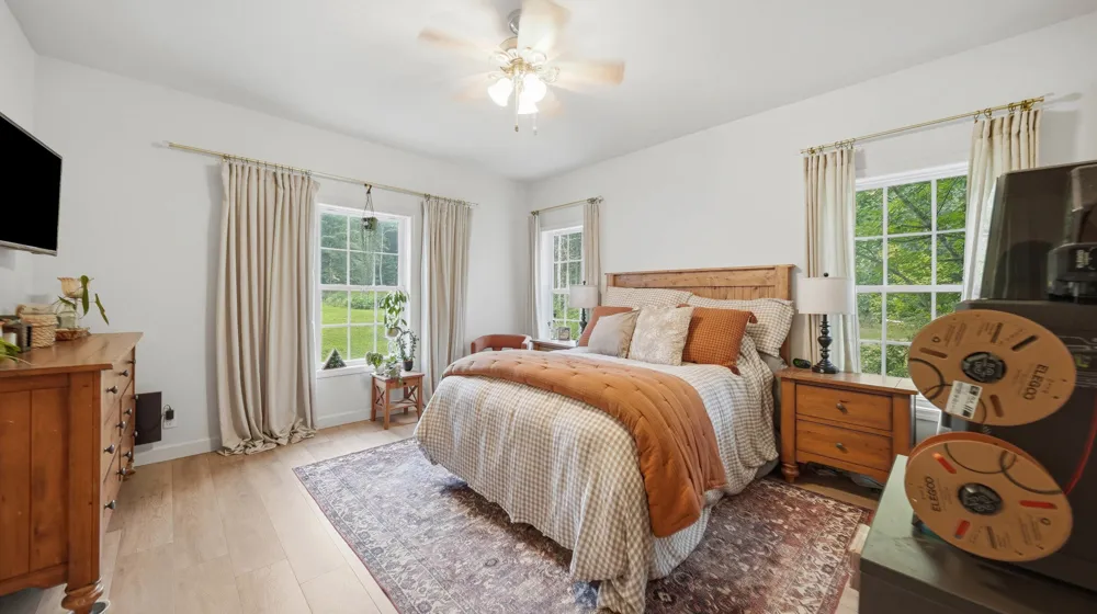 242 Robert Simmons Road Graysville, TN 37338