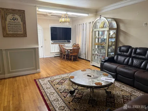 118 Swarthmore Terrace