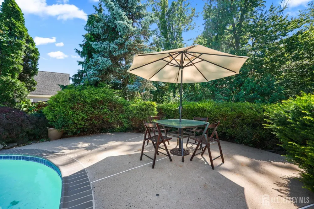 13 Tara Lin Drive Hazlet, NJ 07730