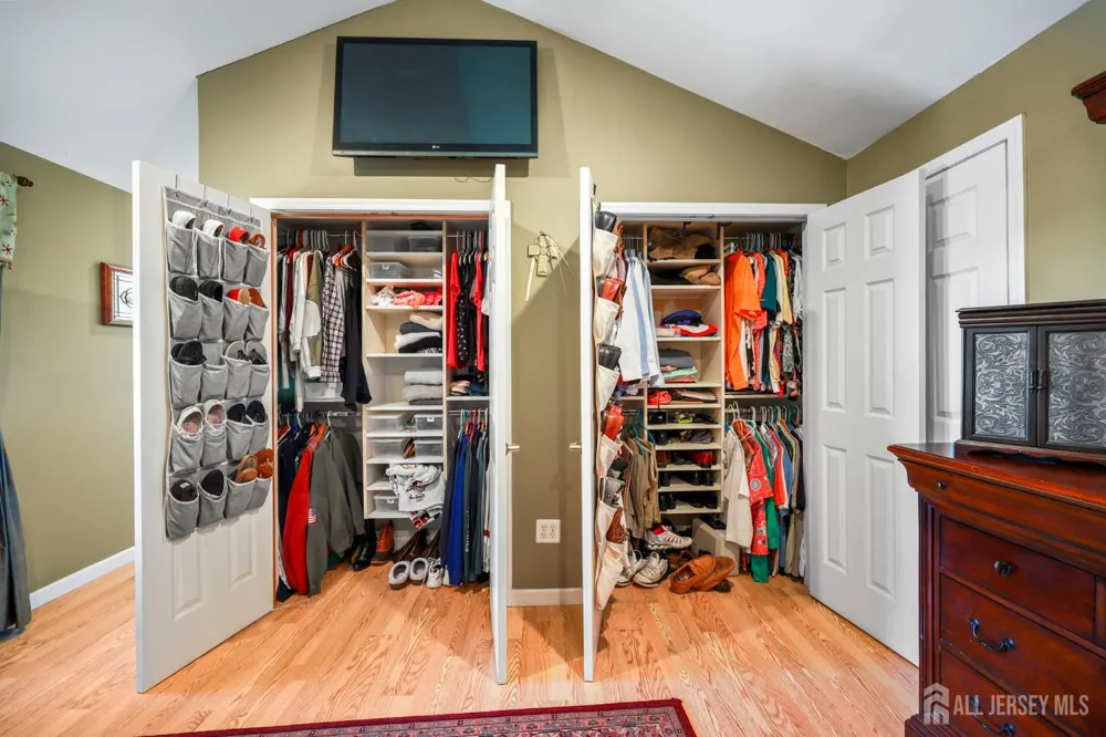 13 Tara Lin Drive Hazlet, NJ 07730