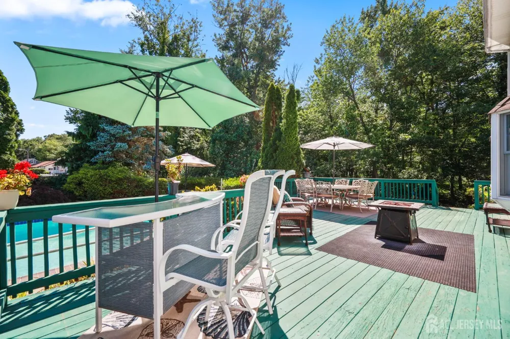 13 Tara Lin Drive Hazlet, NJ 07730