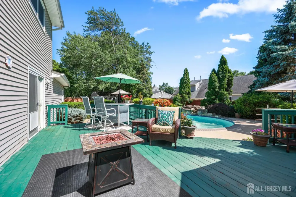 13 Tara Lin Drive Hazlet, NJ 07730