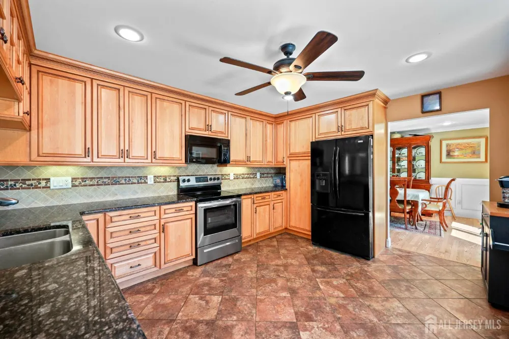 13 Tara Lin Drive Hazlet, NJ 07730