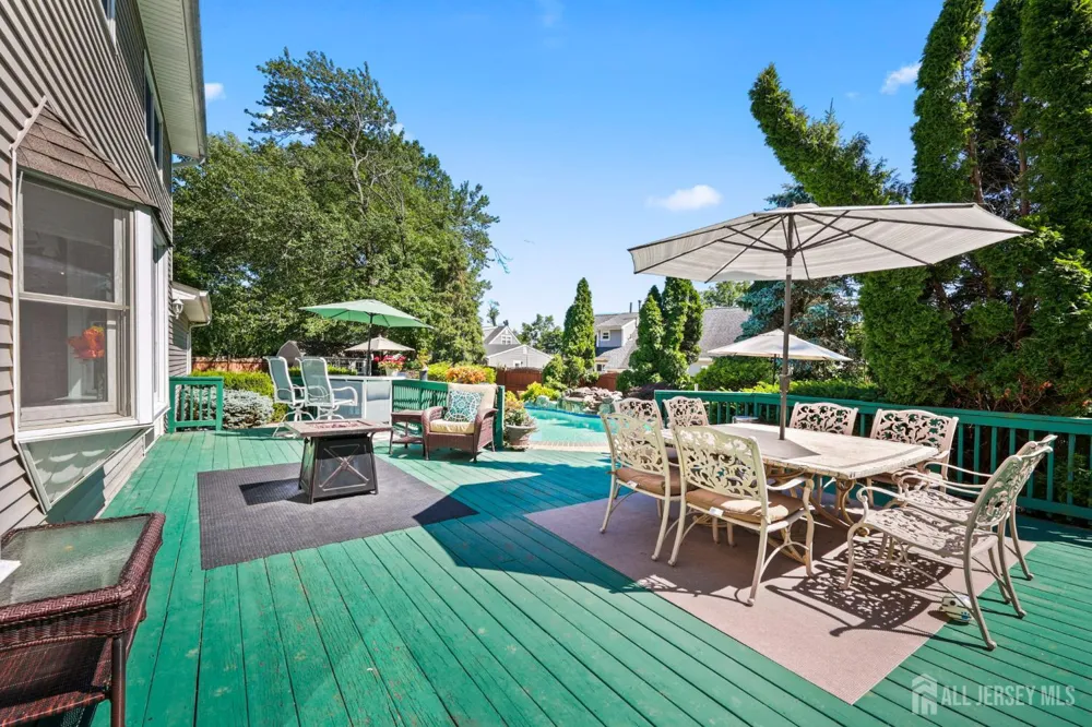 13 Tara Lin Drive Hazlet, NJ 07730