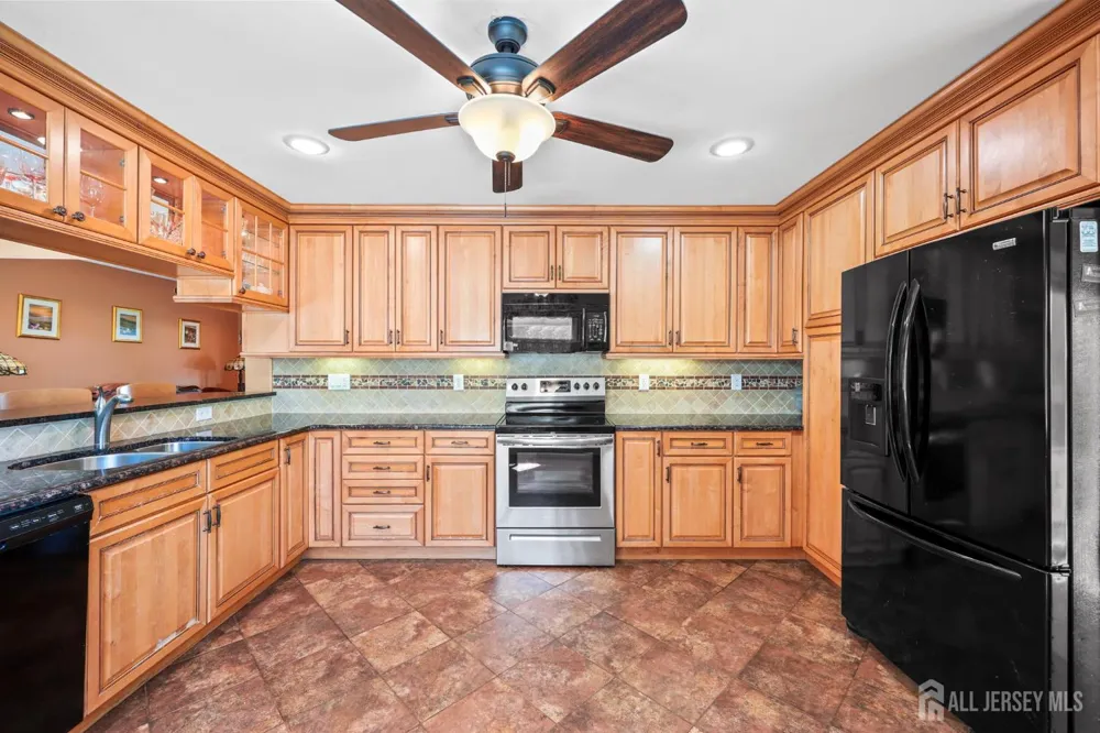 13 Tara Lin Drive Hazlet, NJ 07730